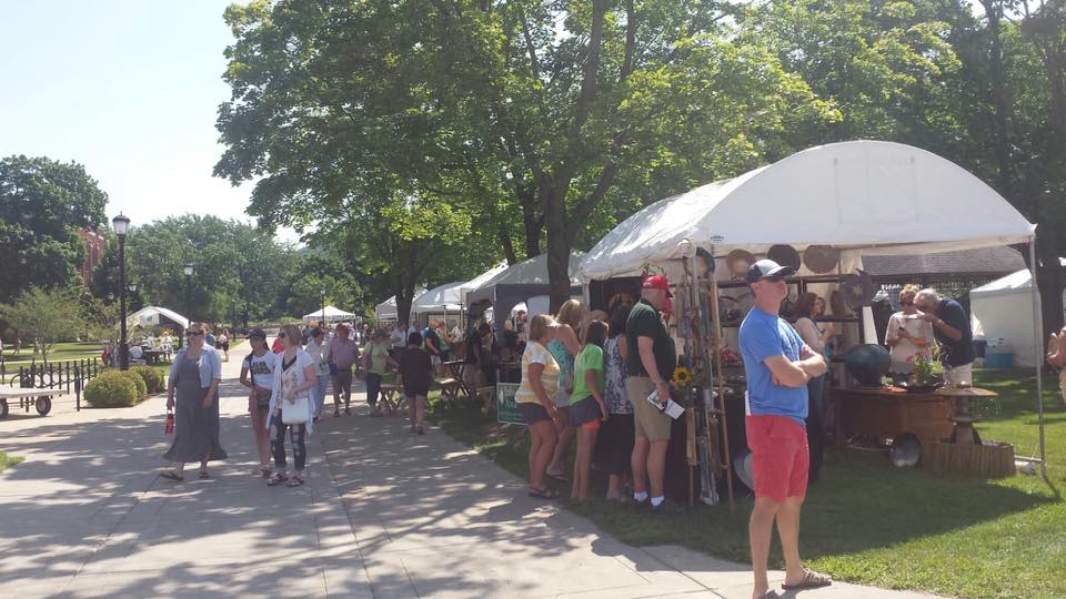 2018 AF scene 2 Photo of tents at Art Fair